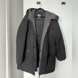 Vince Camuto black heavy winter parka. Size L